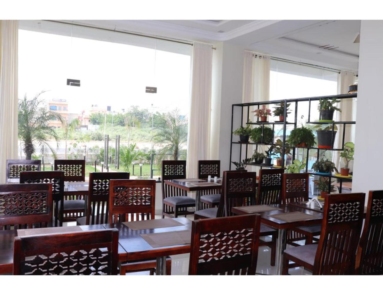 Hotel Dazzle, Jodhpur Jodhpur  Ngoại thất bức ảnh
